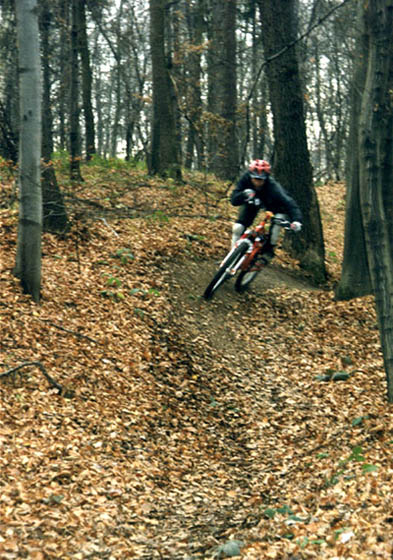 lasekw-junior-busting-berm